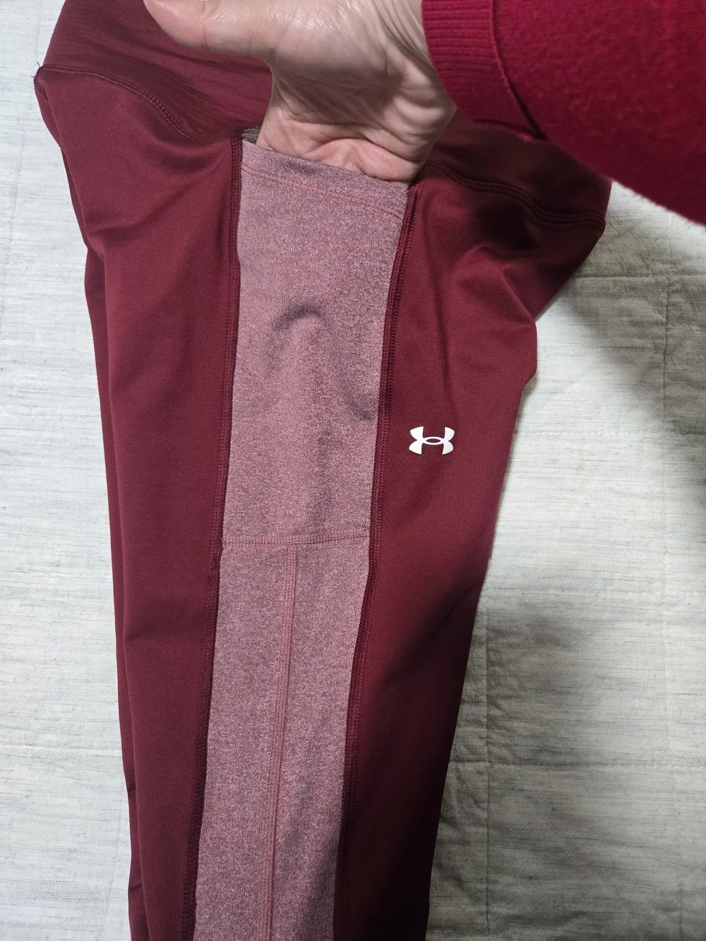 Under Armour Womens Burgundy and Heathered Maroon Leggings - Picture 6 of 9